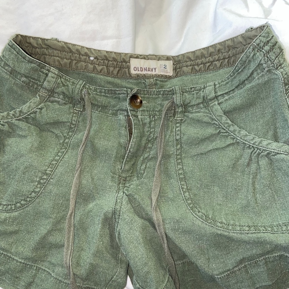 Old navy army green shorts